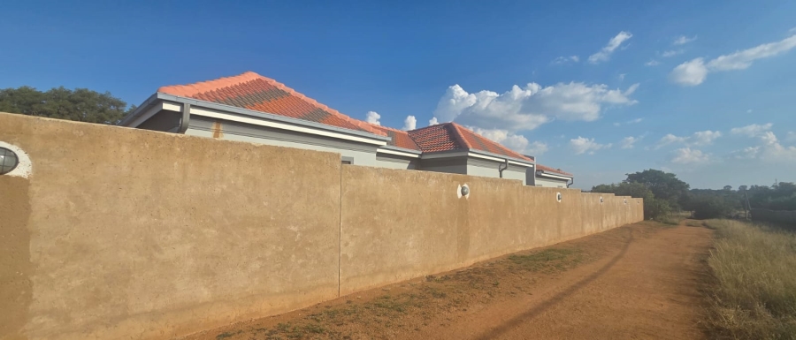3 Bedroom Property for Sale in Lethlabile North West
